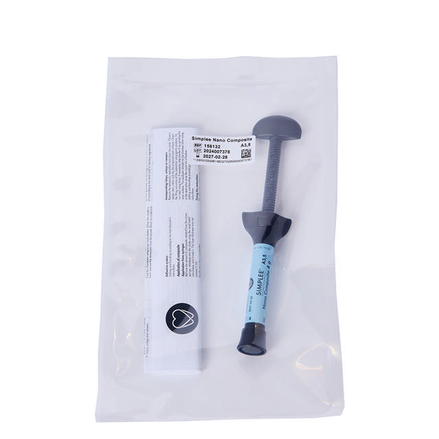 Simplee Nano Composite sprøjte A3,5, 4 g.